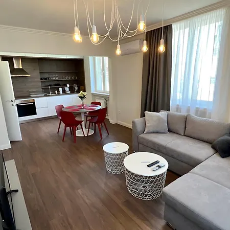 Apartament Location ! Location ! Location ! Garden View