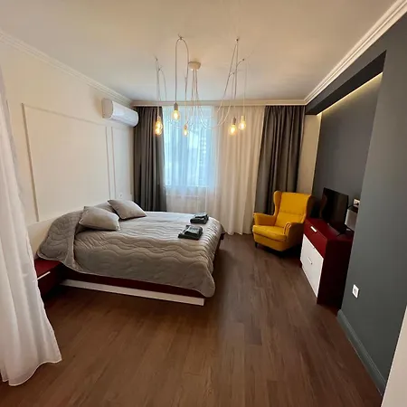 Location ! Location ! Location ! Garden View